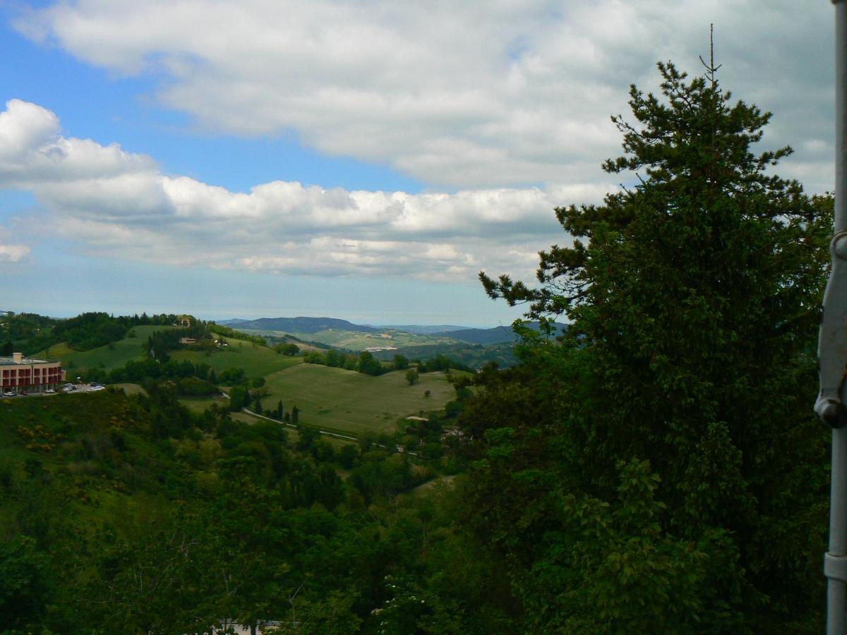 B&B Aquilone Urbino Buitenkant foto